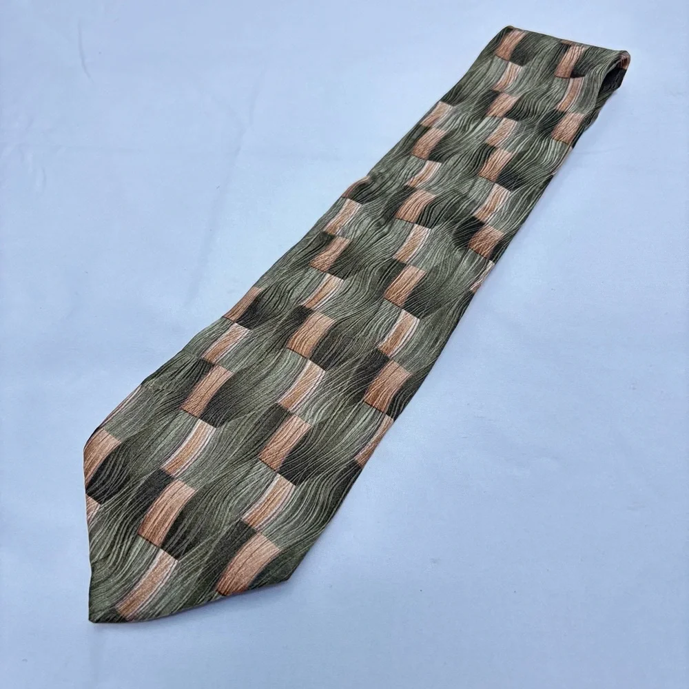 Zylos Silk Green and Brown Pattern Tie